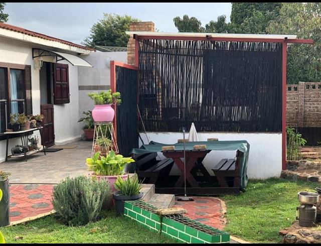1 BEDROOM HOUSE FOR SALE IN SOUTHFORK